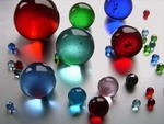 Glaskugeln in vielen Farben