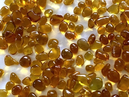 Glaskiesel gerundet, amber | goldgelb 3-6 mm/1 kg