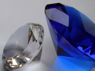 Glasdiamant Dekodiamant aus Kristallglas 150mm mit Ständer blau 