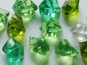 100x Funkelnde Diamantkristalle Acryl 12mm hellgrün Diamanten Dekosteine 