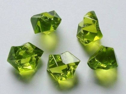 Acrylsteine groß, ca. 24x16 mm, olivgrün