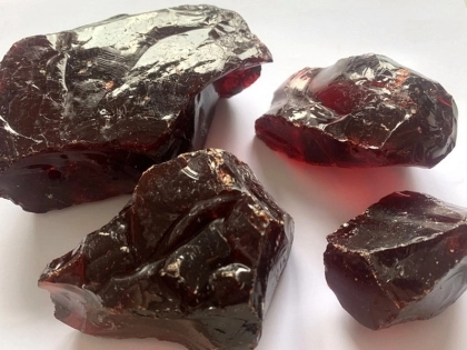 Glass Rocks Red, ca. 40-100 mm