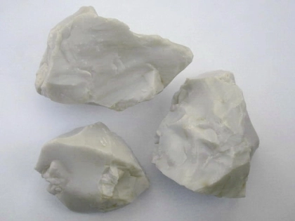 Glass Rocks white opaque 60-120 mm