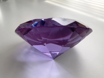 Crystal Glass Diamonds 100 mm Purple back