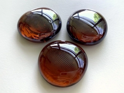 Glass Pebbles 28-30 mm Dark Amber | Shimmering Surface | 1 Kg | Glass Nuggets