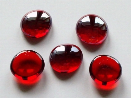 Glass Pebbles 17-20 mm Ruby Red | Shimmering Surface | Glass Nuggets