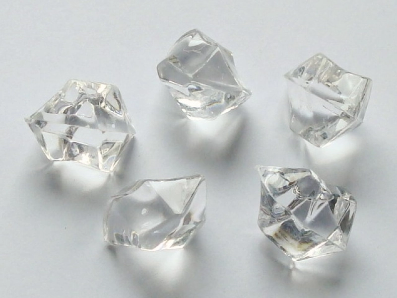 Acrylic Gemstones 23x14 mm Clear