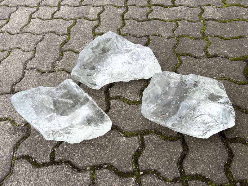 Glass rocks crystal 3 pieces