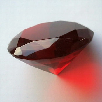 Crystal Glass Diamonds 80 mm Red