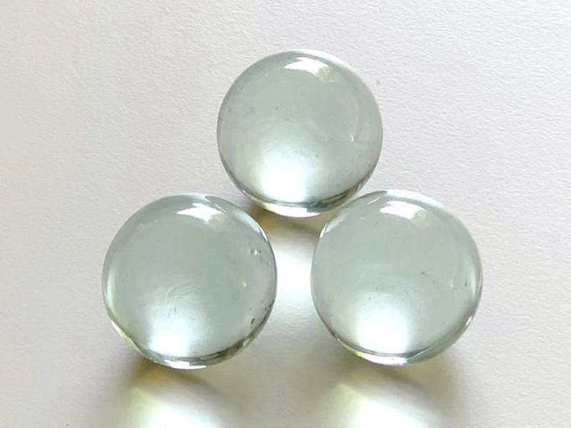 glass marbles 25 mm clear
