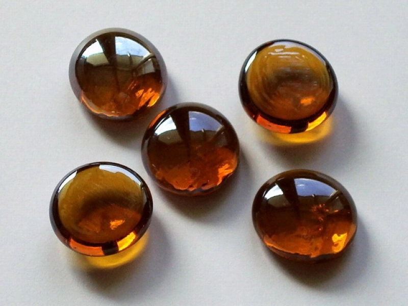 Glass Pebbles 17-20m Amber | Shimmering Surface | Glass Nuggets