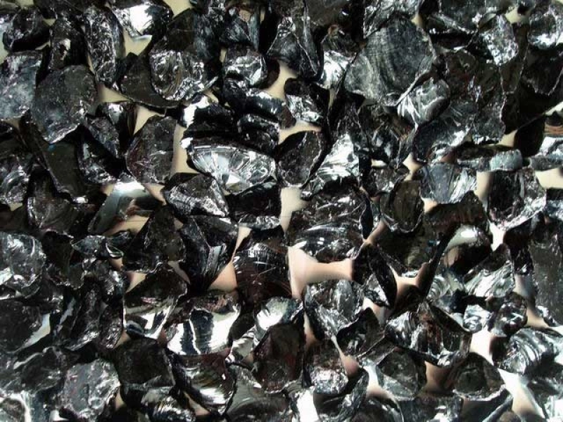 Glassteine schwarz, ca. 9-12 mm, trocken/20 kg
